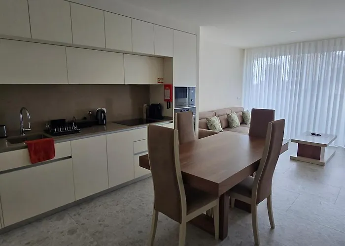 公寓 Soldouro Station *