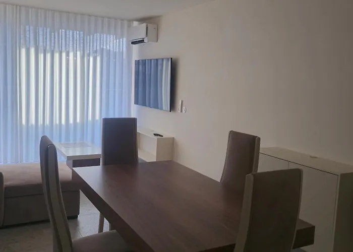 Soldouro Station 公寓